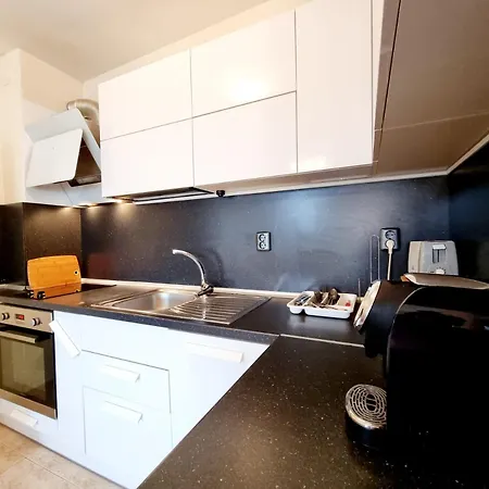 Shipka With Parking Apartment *